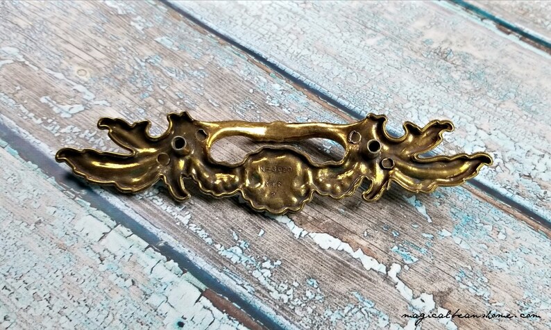Gold French Provincial Dresser Pull Brass Drawer Pull Vintage Drawer Pull Decorative Drawer Pull French Country Furniture Pull Cabinet Pull