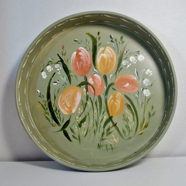 Metal Tray, Green,Round Tray, Serving Tray, Hand Painted Design, Scandinavian, Folk Art, Tulip Decor, Garden Flowers, Decorative Tray.