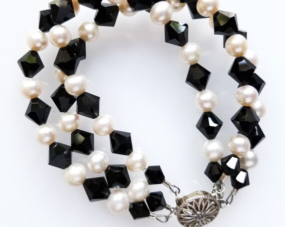 Triple-Strand Black and White Bracelet, Black Crystal Bracelet, White Pearl Bracelet, Pearl Bracelet, Crystal Bracelet, Pearl Bracelet