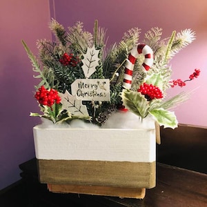 Holiday Decoration Christmas Centerpiece