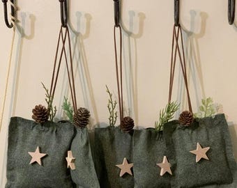 Woodland Sachet Bags filled with Cypress, Pine, and Cedar botanicals. (5 pc. set)
