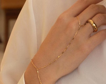 Hand Chain Bracelet, Dainty Bar Chain Bracelet / 14k Gold filled Bracelet