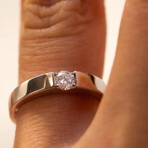 Alianza de boda de plata con diamantes cultivados en laboratorio / Anillo minimalista de diamantes / Anillo a juego para pareja / 0,26 ct o 0,81 ct / D–F VS–VVS / Regalo de San Valentín