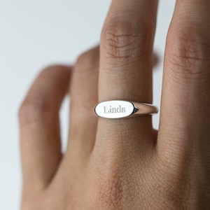 Custom Engraved Name ring // Stackable name ring // Family ring // Personalized signet ring