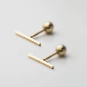 14k Linie Stab Ohrringe | Massiv 14K Gold Serie | Minimalistische Goldohrringe mit Kugelschraubmuttern | Schlichte Ohrstecker | Schlichte Ohrringe