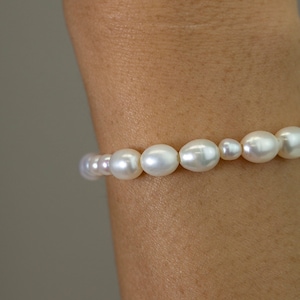 Genuine Freshwater Pearl Bracelet / Pearl comfort stretchy bracelet Fresh water pearl everyday bracelet • Gift for Her
