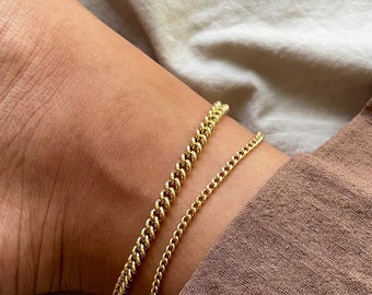 Gold Anklet Bracelet | Curb Chain Anklets // Simple everyday chain anklet in gold filled and sterling silver | Ankle Bracelets for summer