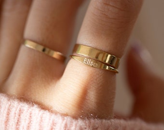 Engraved Delicate Name Ring / Custom Dainty RIng / Name Band  / Gift for mom / Gift for Bridesmaids / Stackable rings