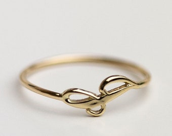 14k kursiver Buchstabenring / zierlicher Anfangsring in 585er Gold / Goldringe / schlichter stapelbarer Alphabet Ring Weihnachtsgeschenk für Sie