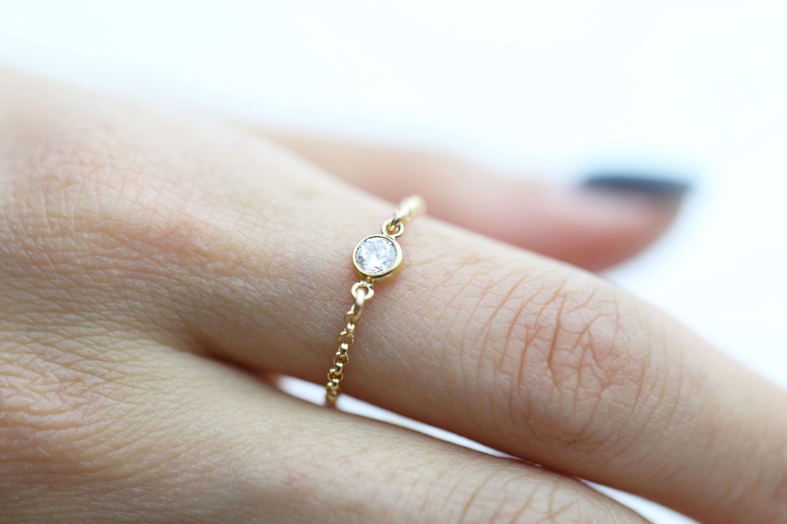 Diamond CZ Chain Ring // Dainty Chain Ring // Small Diamond - Etsy