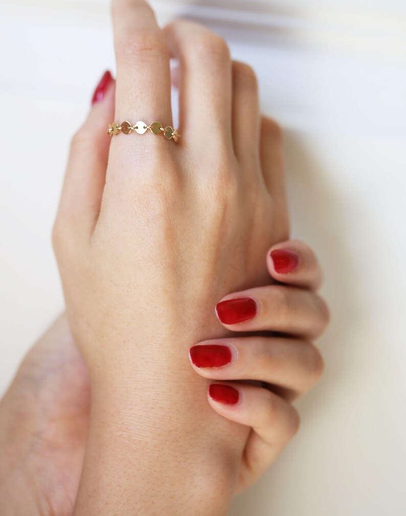 Disc chain ring // Delicate everyday ring // Stacking chain Etsy