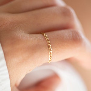 14k Gold Flat Cuban Chain Ring / 14k Dainty Chain Ring image 3