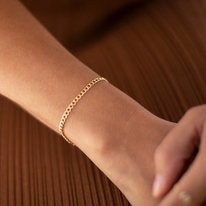 Curb Chain Bracelet | Simple everyday bracelets | Gold chain bracelets | Simple Minimalist Bracelets Jewelry • Valentine&#39;s day gift