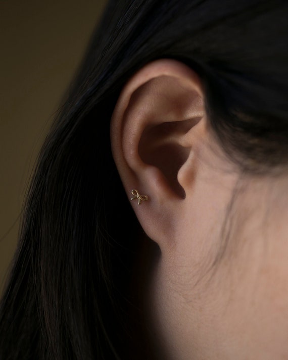 Small bow sale earrings