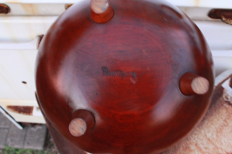 MUNISING Hand Painted Mallord Duck in Flight Primitive Bowl