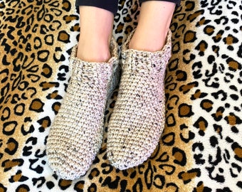 Crochet Unisex Slippers: Warm Knit House Shoes (Size 9-10)