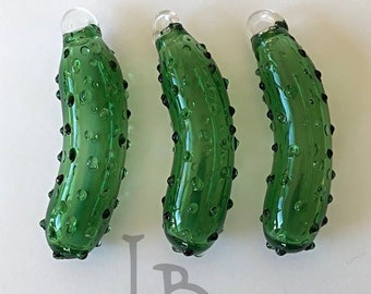 ONE single Christmas Blown Glass Pickle Christmas Tree  Green Glass Pickle Christmas Tree Weihnachtsgurke German Pickle Ornament Gift