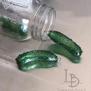 ONE single Christmas Blown Glass Pickle Christmas Tree Green Glass Pickle Christmas Tree Weihnachtsgurke German Pickle Ornament Gift image 4