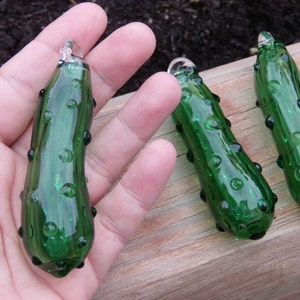 ONE single Christmas Blown Glass Pickle Christmas Tree Green Glass Pickle Christmas Tree Weihnachtsgurke German Pickle Ornament Gift image 8