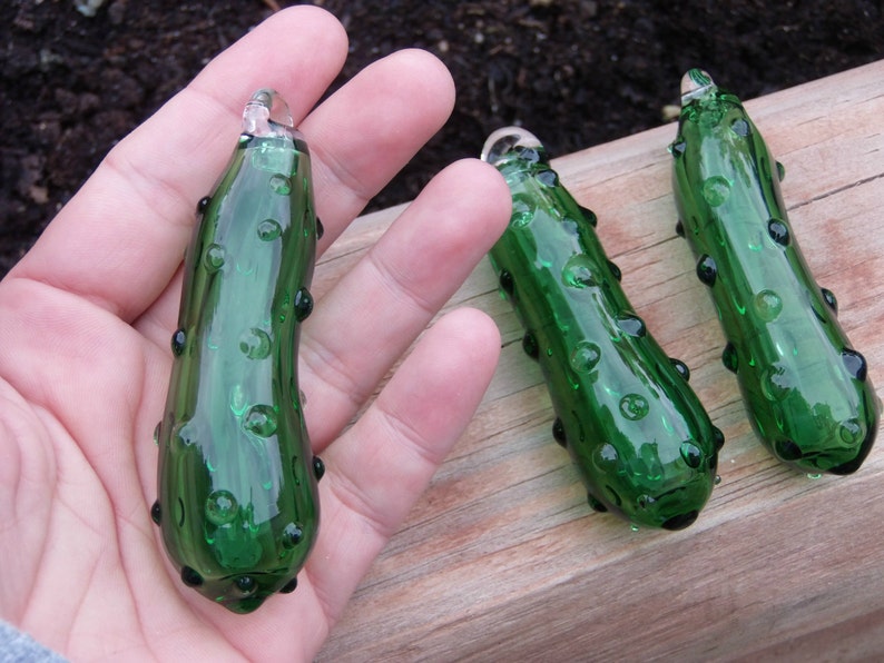 ONE single Christmas Blown Glass Pickle Christmas Tree Green Glass Pickle Christmas Tree Weihnachtsgurke German Pickle Ornament Gift image 8