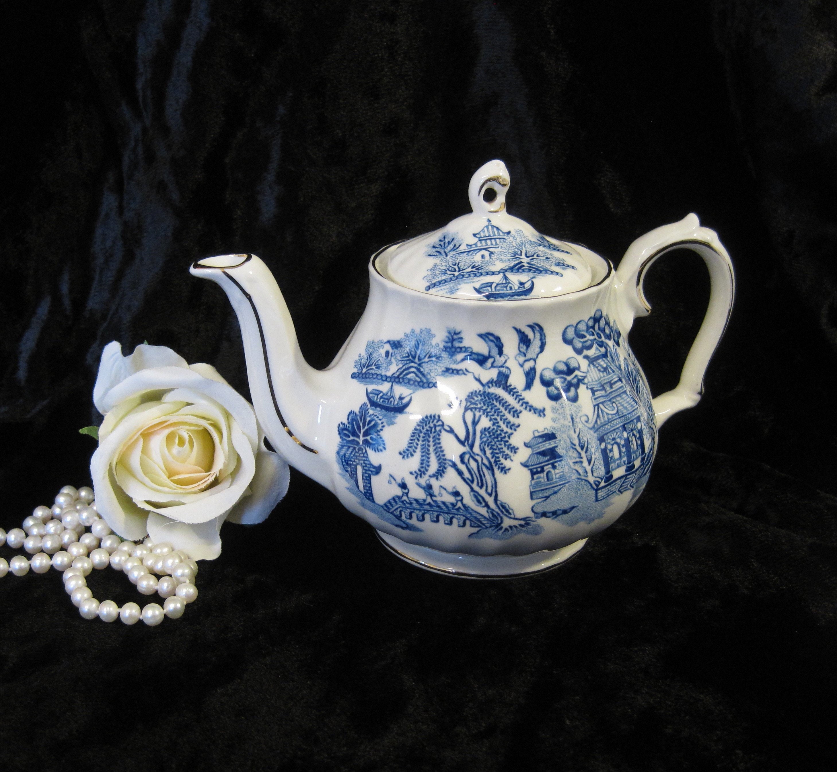 Vintage Sadler Willow Pattern 12 Cup Teapot Bachelor Teapot Etsy
