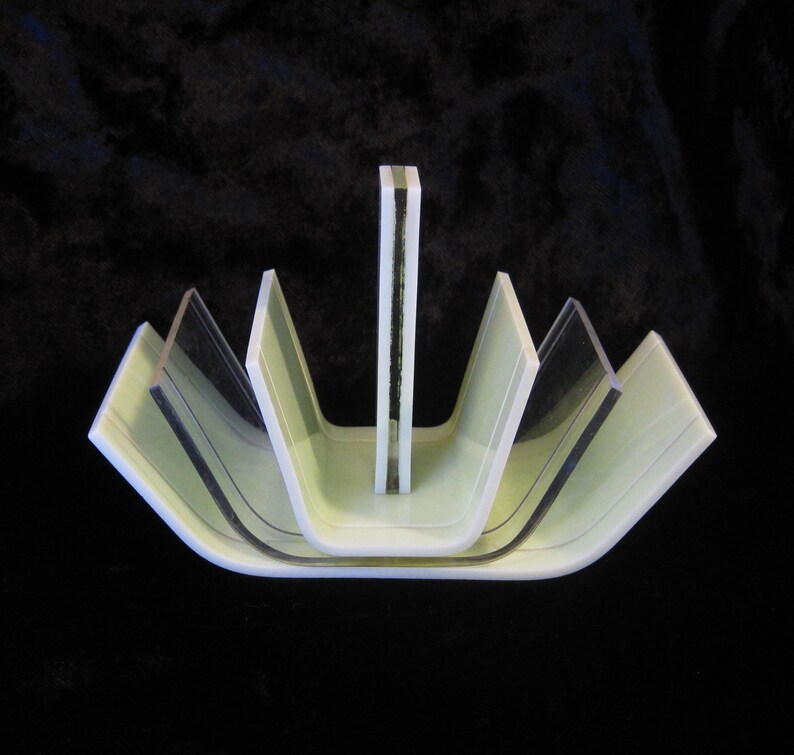Art Deco Light Apple Green Perspex and Lucite 6-Slice Toast image 0