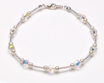 White Glass Pearl and Swarovski Round Bracelet