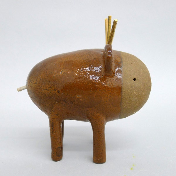 Small Ceramic sculpture called Moute 349