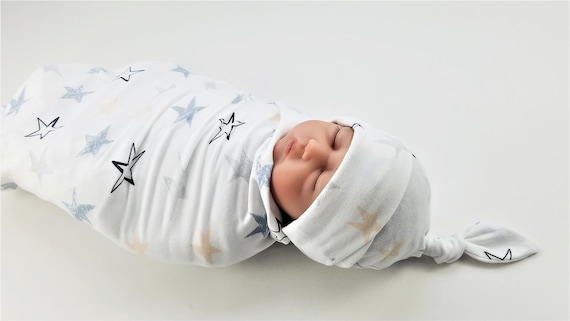Stars Baby Swaddle Set - Swaddling Blanket & Knot Hat