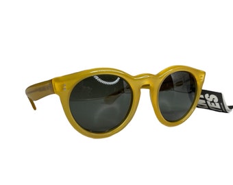 Vintage DKNY 90's Donna Karan Bausch & Lomb Yellow Gold Wayfarer Style Sunglasses SOHO KO105