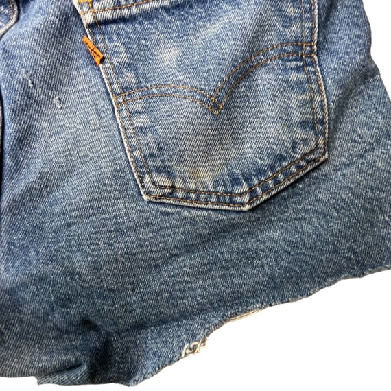 Vintage Levi’s 505 Cutoff Daisy Dukes Shorts, siz… - image 5
