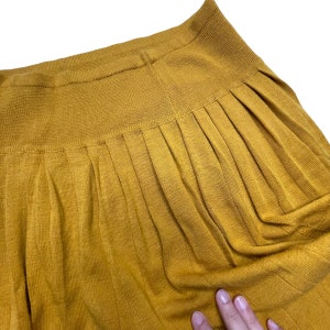 Vintage 80's Galia Mustard Yellow Harvest Gold Pleated Knit Skirt, Size Small Stretch pull on image 4