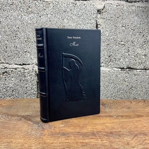 Terry Prachett -  Mort - Discworld - uniquely handcrafted leather-bound book