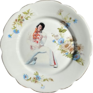 Elvis Presley - The King - Vintage Porcelain Plate - #0419