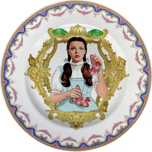 Dorothy - The Wizard of OZ - Judy Garland - Vintage Porcelain Plate - #0750