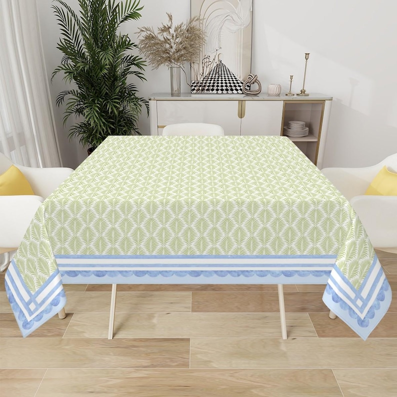 Grandmillennial Hydrangea Mahjong Tablecloth | The House of Hydrangea Collection | Coastal Grandmother Mahjong Table | Hampton Hydrangea Bild 4