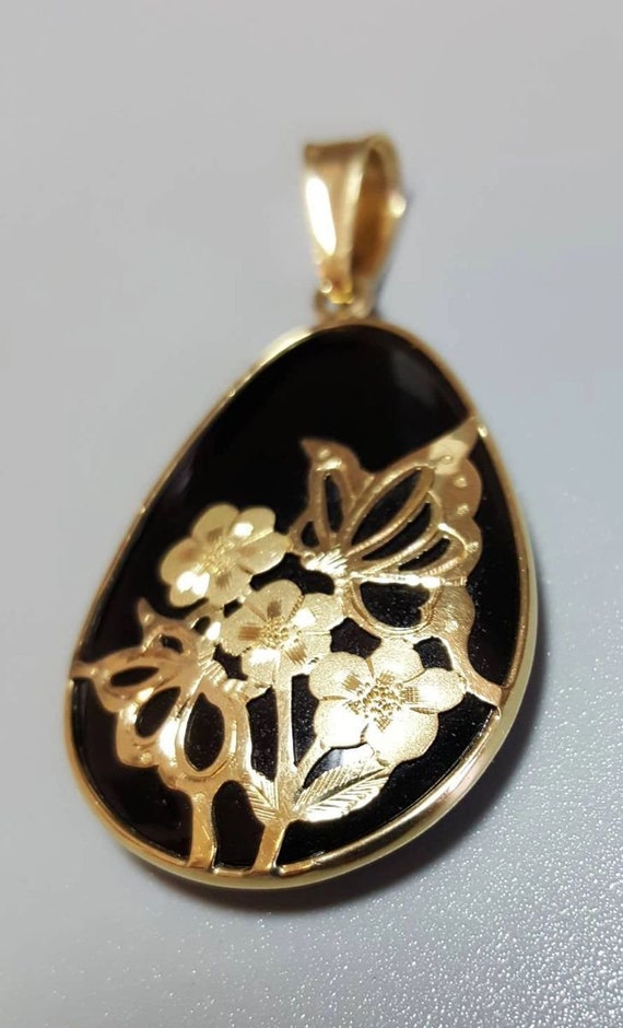 14K Yellow Gold Onyx Pendant with a 14K Yellow Go… - image 2