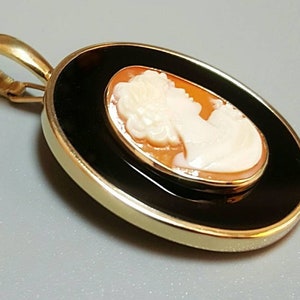 14K Yellow Gold Shell Cameo and  Onyx Pendant Enhancer. Omega sold Separately