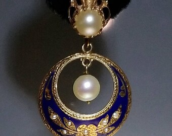 Pair of 14K Yellow Gold Enamel and Pearl Vintage Dangle style Pierced Earrings
