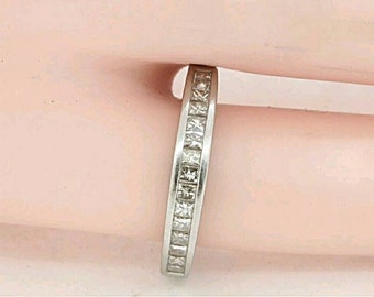 Platinum Elegant 0.75CTW VS1, G Princess cut Diamond Band Ring. Size 5