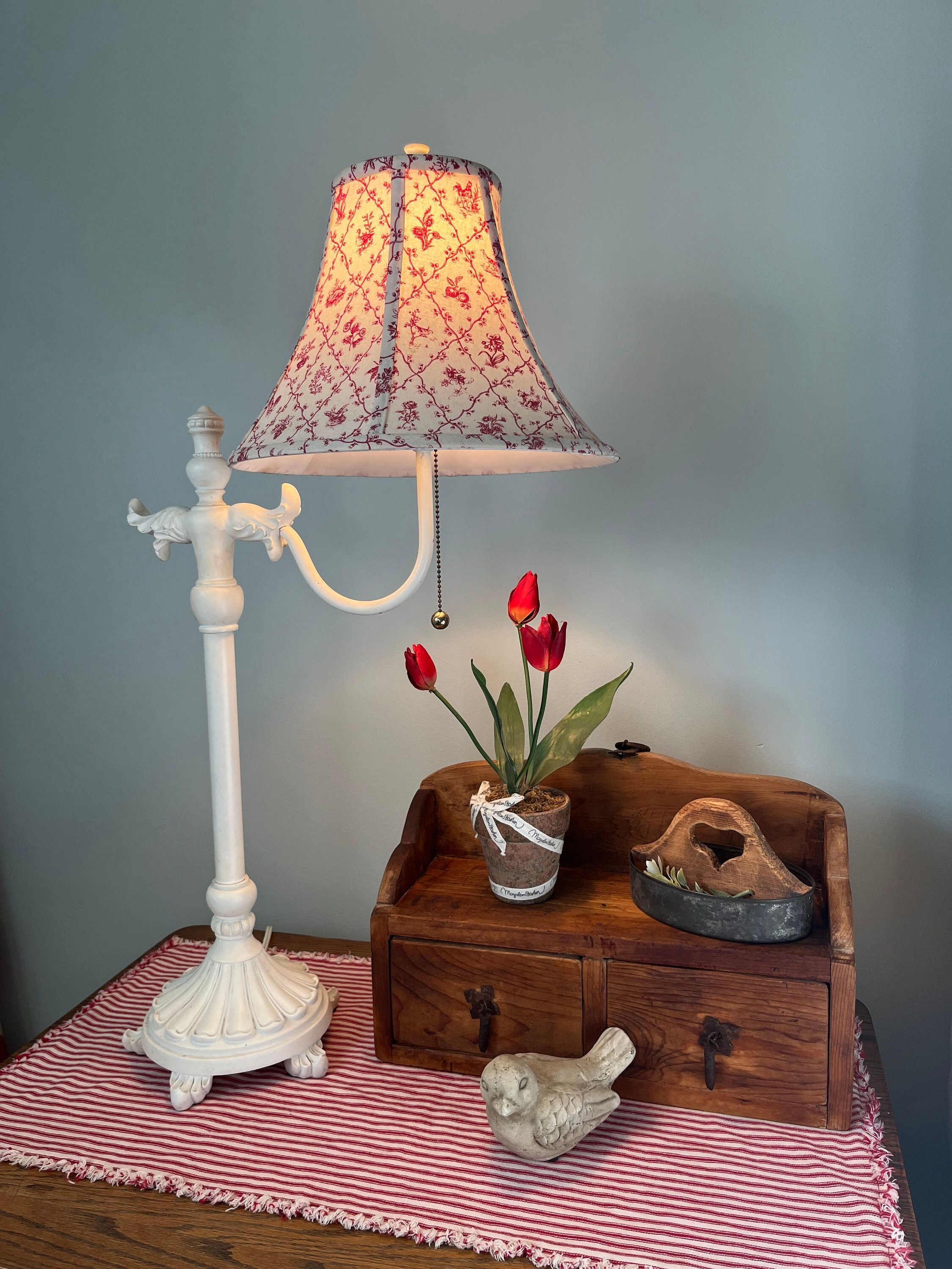 Vintage French Country Shabby Chic Country Cottage Table Lamp Antique