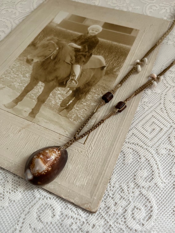 Vintage Macramé Cowrie Shell Necklace Boho Surf B… - image 8