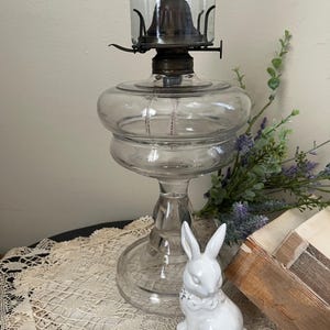 Vintage Oil Lamp - Stunning Vintage Pedestal Oil Lamp
