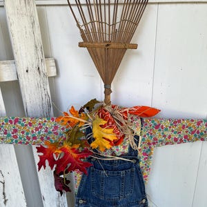 Vintage Rake Scarecrow - Scarecrow in Overalls - Farm Barn Country Fall ...