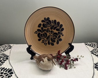 PFALTZGRAFF Folk Art Set of 2 Stoneware Dinner Plates Circa 1980 USA Backstamp - 10” Pfaltzgraff Stoneware Dinner Plate