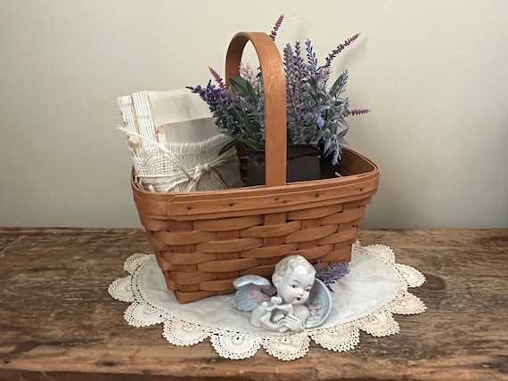 Vintage 11" Longaberger Basket - 1991 Longaberger Basket with Handle