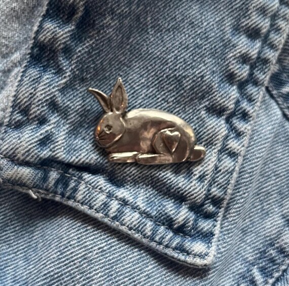 Vintage Pewter Bunny Rabbit Tack Lapel Pin With Valen… - Gem