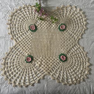 Sweet Vintage Crocheted Doily  - Handmade Rustic Primitive Shabby Chic Cottage Farmhouse Decor - Table Scarf Doily Cover - 15" x 15"