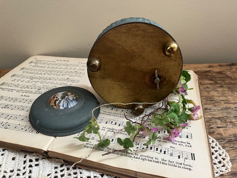Powder Music Box Vintage Powder Puff Music Box - Vintage Trinket Jewelry Box - Etsy