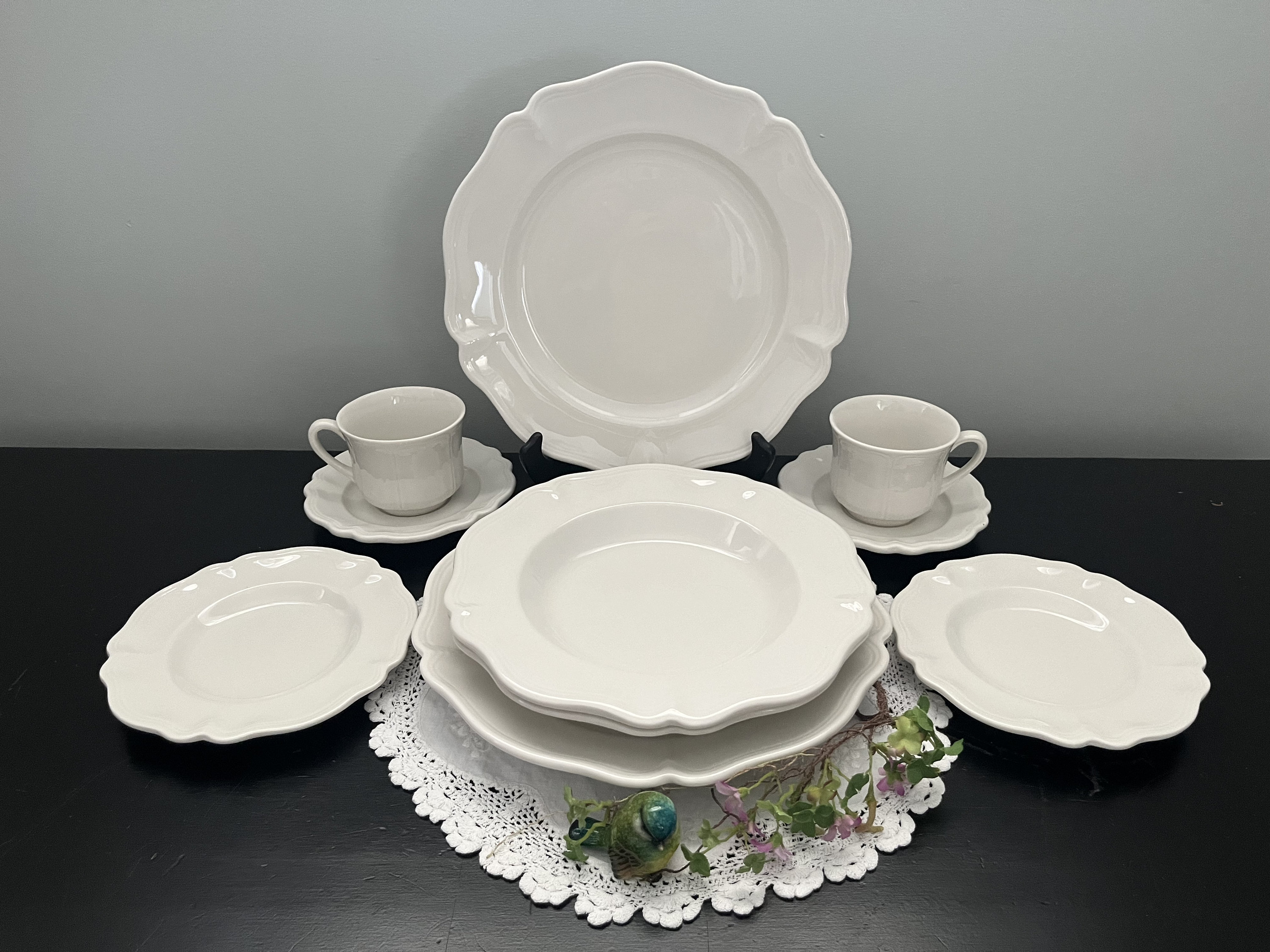 Red Cliff Ironstone Heirloom Pattern 5 Piece Place Setting Vintage